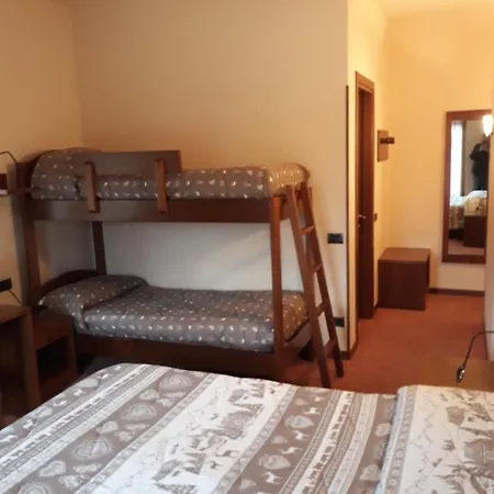 Albergo Piazzatorre Exterior photo