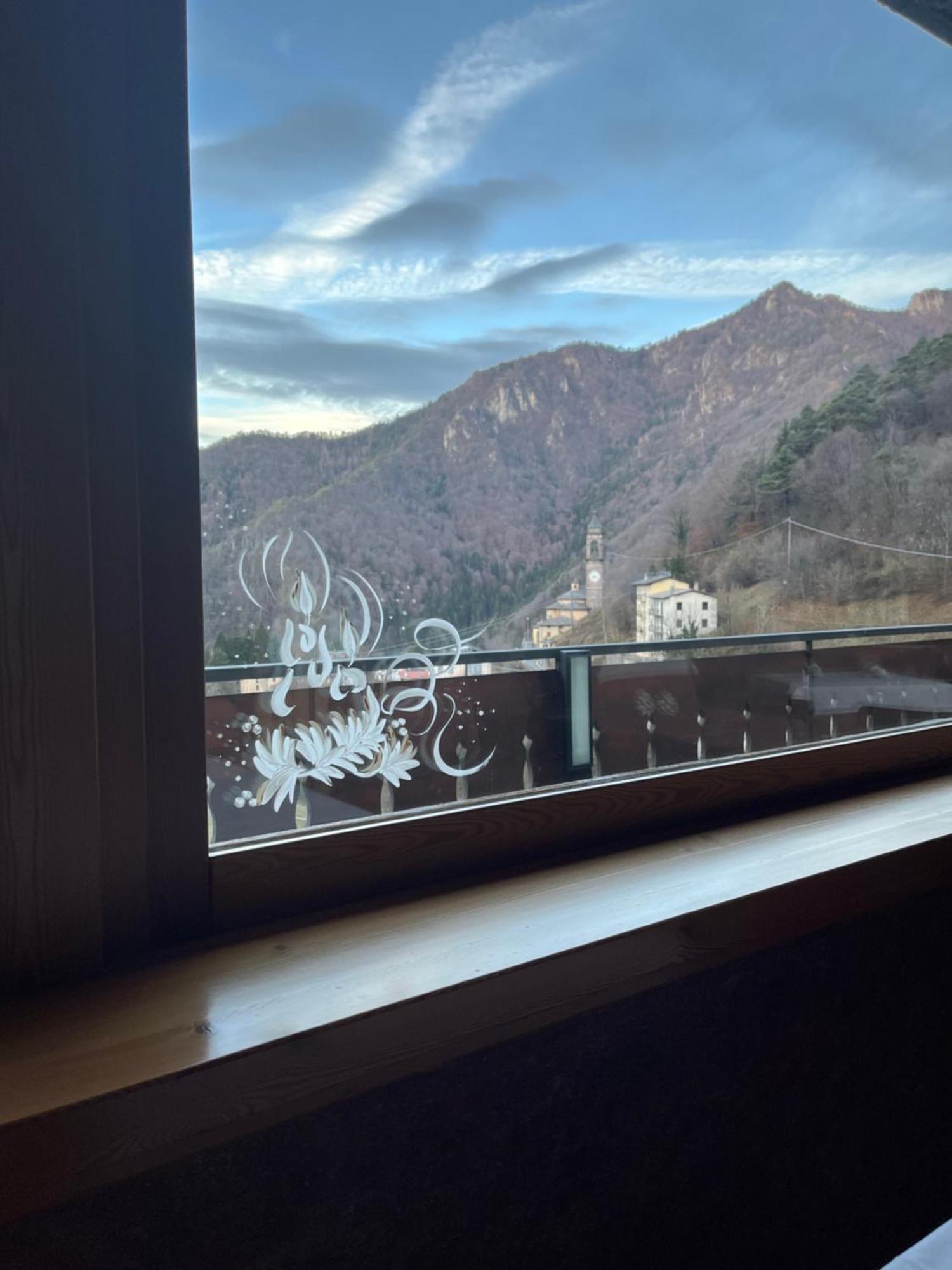 Albergo Piazzatorre Hotel 3*